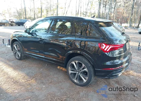 2022 Audi Q3 Premium Plus 45 Tfsi S Line Quattro Tiptronic z USA, uszkodzony, nr VIN WA1EECF37N1043921